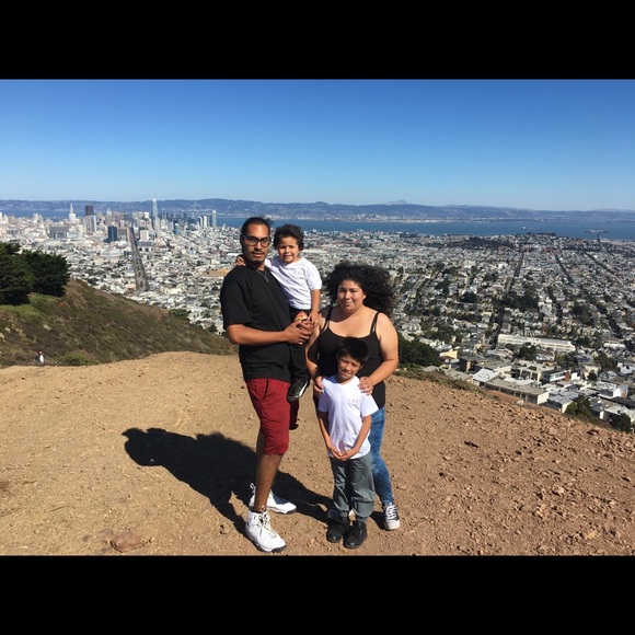 Meet your Posher, Ricardo - Picture 1 of 1